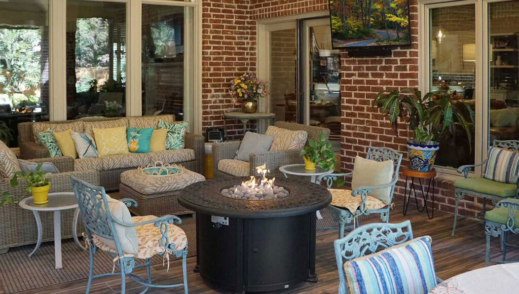 16 outdoor living 2021