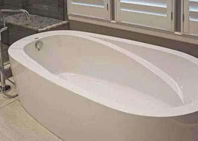 deep soaking tub