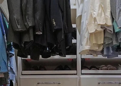 All accessible pull down closet rods
