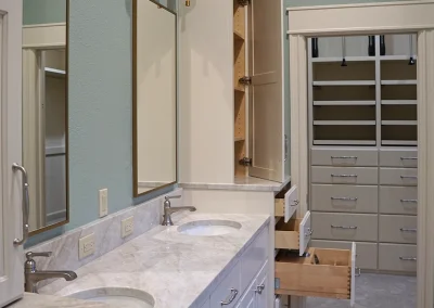 Primary bath storage