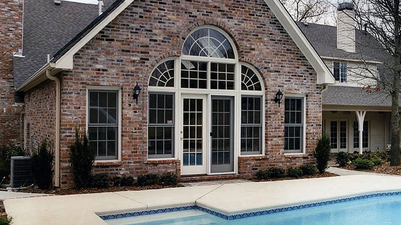 poolside-entrance Multigenerational kitchen tasks