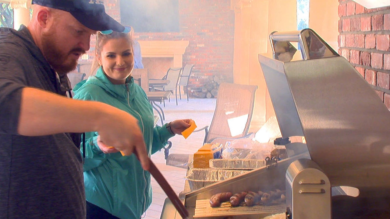outdoor cooking couple