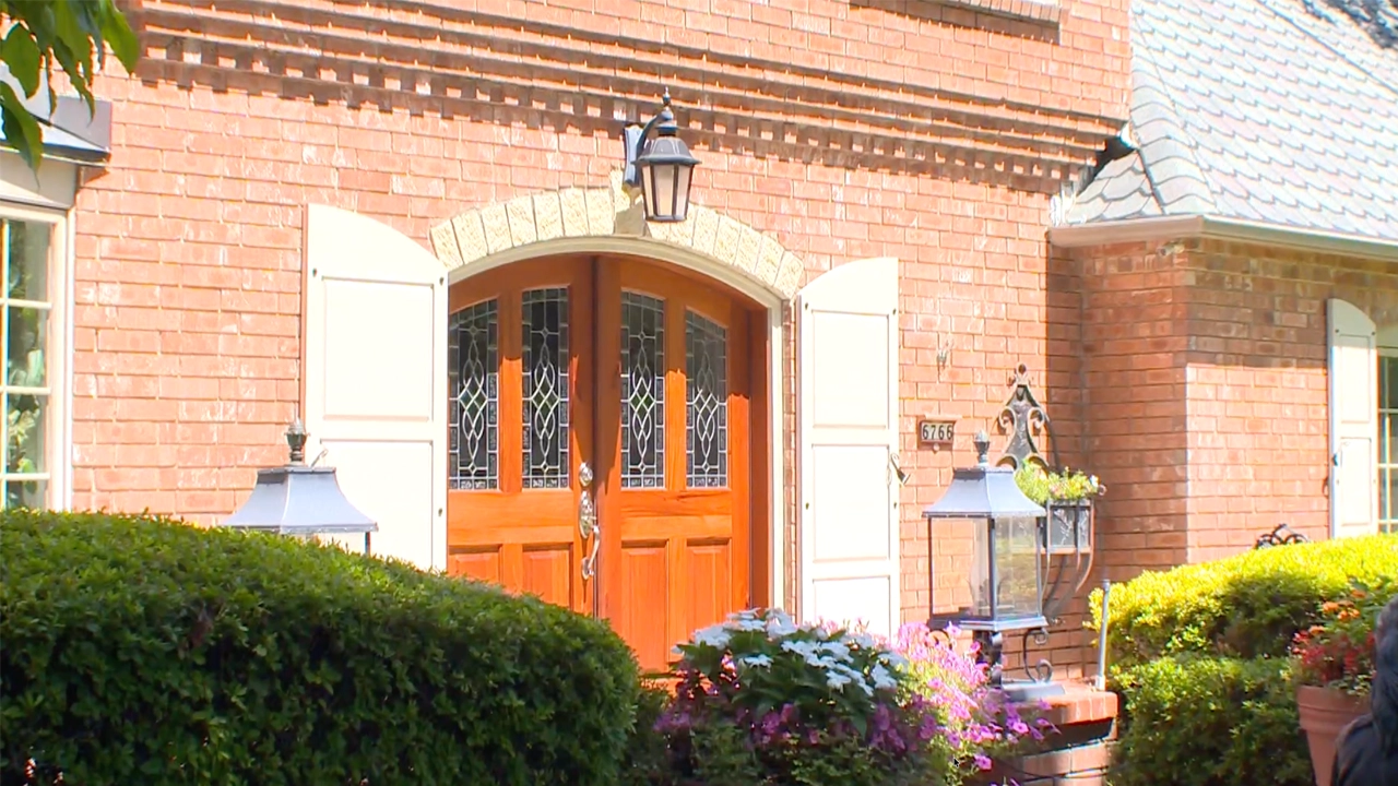 south-tulsa-home-entrance